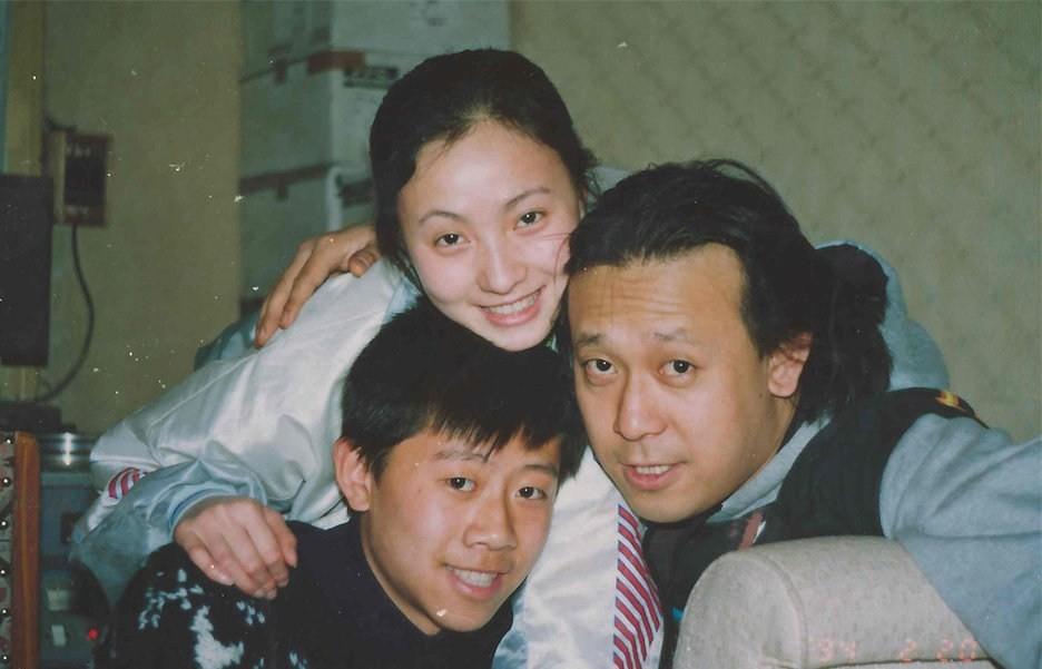 演员陶虹嫁给徐峥19年真的幸福吗？（生完孩子后父母接连去世被称利益婚姻）